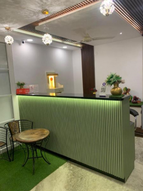 Silver Key Suites
